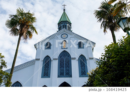 長崎県/ 春の国宝 大浦天主堂 長崎県/ 春の国宝 大浦天主堂 108419425
