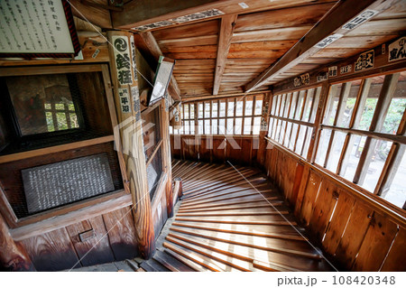 初秋のさざえ堂　福島県会津若松市 108420348