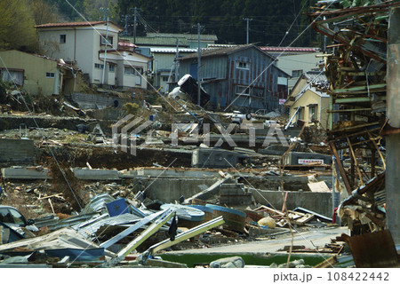 ＜東日本大震災＞女川、2011年4月26日 108422442