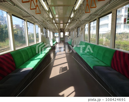 南武支線e127系電車車内 南武支線e127系電車車内 108424691