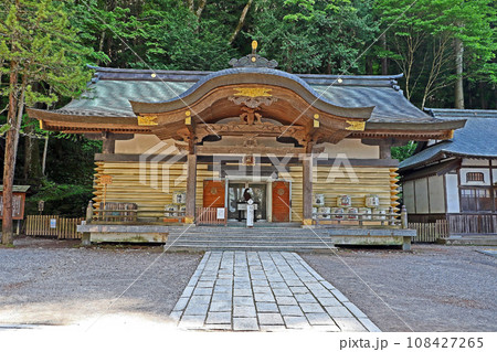 諏訪大社上社本宮（諏訪） 108427265