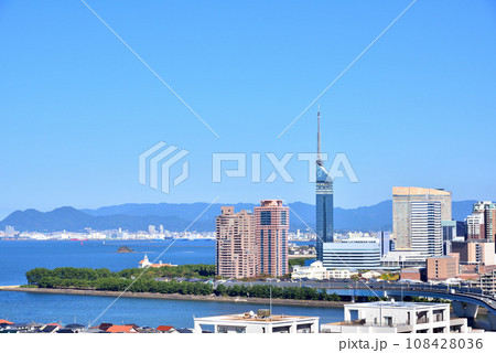 福岡市都市風景　福岡タワー　愛宕山からの展望 108428036