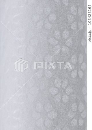 模様付き和紙による円柱イメージの背景素材 108428163