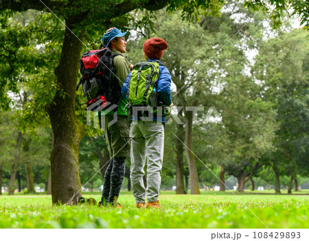 アウトドアなどのイメージカット 108429893