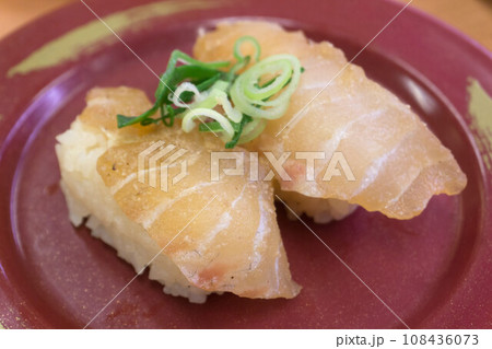 握り寿司 漬けごま真鯛 握り寿司 漬けごま真鯛 108436073