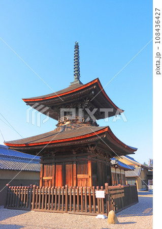 愛知県名古屋市、荒子観音多宝塔の風景 108436427