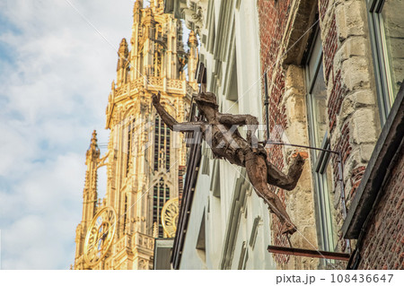 bottom view of the gothic Cathedral of Our Lady in Antwerp 108436647