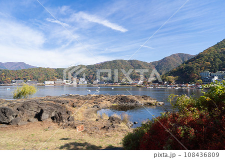 河口湖（河口湖富士山パノラマロープウェイ付近） 108436809
