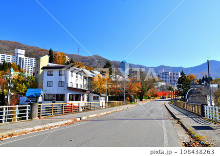 苗場の街並み(新潟県湯沢町)【2023.11】 108438263