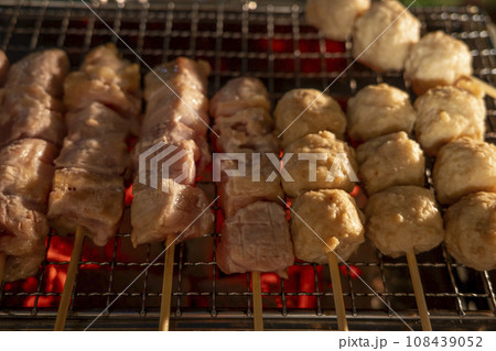 焼き鳥 炭火焼 のイメージ 焼き鳥 炭火焼 のイメージ 108439052