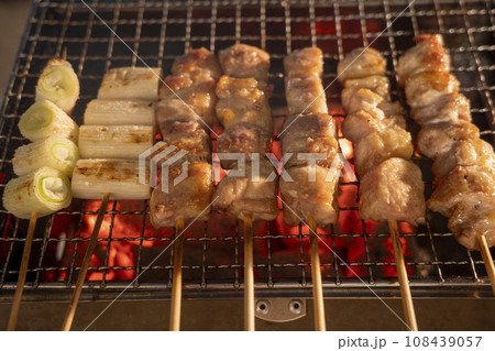 焼き鳥 炭火焼 のイメージ 焼き鳥 炭火焼 のイメージ 108439057