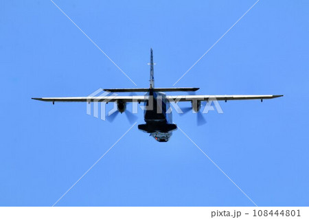 調布飛行場から東京の島嶼部へ空の旅… 大空を舞う【ドルニエ228】 108444801