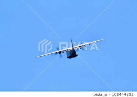 調布飛行場から東京の島嶼部へ空の旅… 大空を舞う【ドルニエ228】 調布飛行場から東京の島嶼部へ空の旅… 大空を舞う【ドルニエ228】 108444803