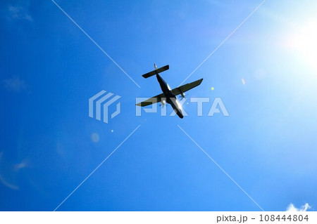 調布飛行場から東京の島嶼部へ空の旅… 大空を舞う【ドルニエ228】 108444804