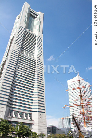快晴のランドマークタワー 快晴のランドマークタワー 108446306