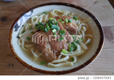 フクギ屋のソーキそば_沖縄 108447893