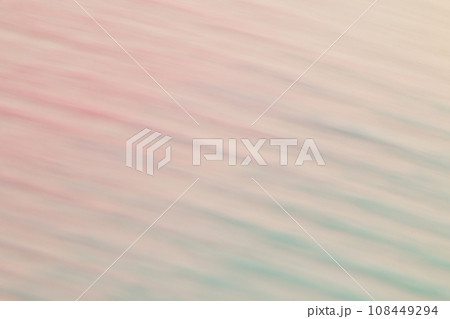 ピンク・緑色系くすみカラーの流れるようなライン背景 ピンク・緑色系くすみカラーの流れるようなライン背景 108449294