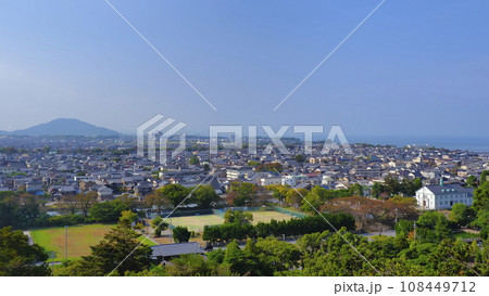 彦根城西の丸跡からの彦根市街1 彦根城西の丸跡からの彦根市街1 108449712