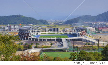 彦根城西の丸跡からの平和堂HATOスタジアム1 彦根城西の丸跡からの平和堂HATOスタジアム1 108449713