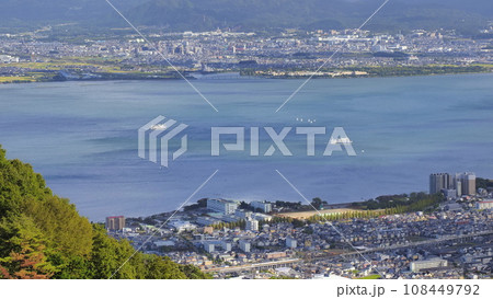 大津市夢見が丘展望台からの琵琶湖1 108449792