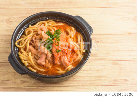 ピリ辛のキムチラーメン 108451300