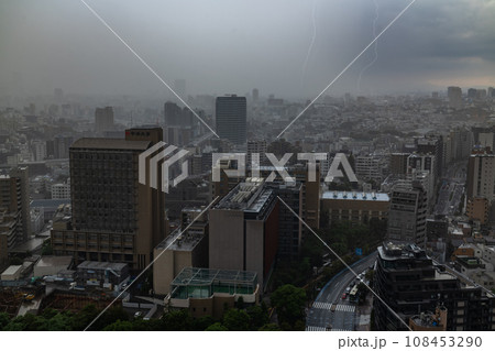 《東京都》東京ゲリラ豪雨・気候変動ネガティブイメージ 《東京都》東京ゲリラ豪雨・気候変動ネガティブイメージ 108453290