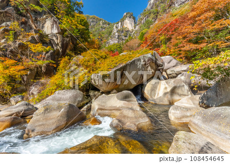 秋の昇仙峡 (山梨県) 秋の昇仙峡 (山梨県) 108454645
