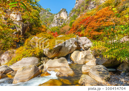 秋の昇仙峡 (山梨県) 秋の昇仙峡 (山梨県) 108454704