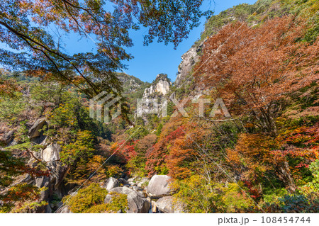 秋の昇仙峡 (山梨県) 秋の昇仙峡 (山梨県) 108454744
