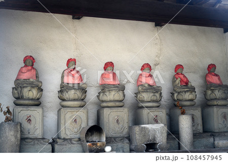 尾道善勝寺の六地蔵尊 108457945