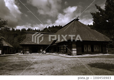 秋の遠野ふるさと村 108458983