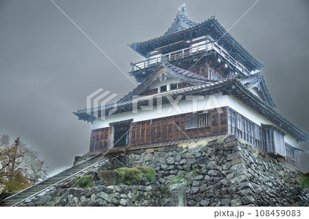 現存する天守閣　丸岡城 108459083