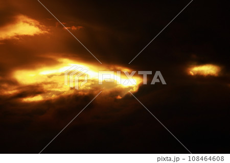 夕焼けの光 夕焼けの光 108464608