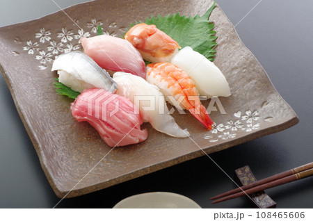 美味しそうな握り寿司 美味しそうな握り寿司 108465606