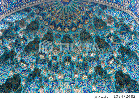 detail of the portal of the Saint Petersburg mosque, element of traditional Islamic architecture 108472482