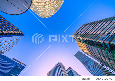 日本の横浜都市景観 新摩天楼…横浜シンフォステージ爆誕…新高島駅前のビル群、新時代へ＝11月2日 108473575
