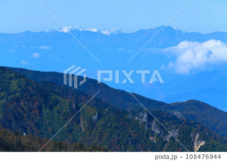 ビューポイント 志賀草津高原ルートからの風景 秋の季節 ビューポイント 志賀草津高原ルートからの風景 秋の季節 108476944