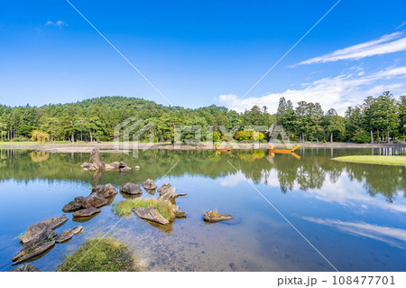 毛越寺　出島石組と池中立石　日本庭園史上特に貴重な平安時代の浄土庭園遺構　世界遺産 108477701