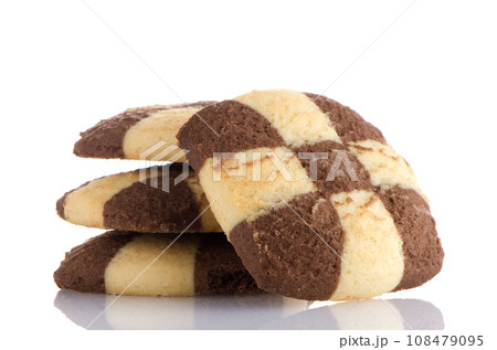 Delicious butter cookies 108479095