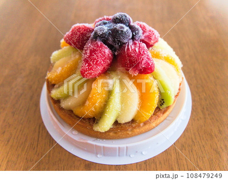 デザート ホールケーキ フルーツタルト デザート ホールケーキ フルーツタルト 108479249