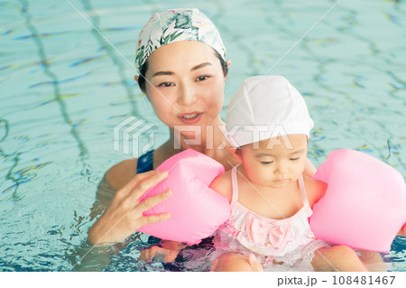 ベビースイミング 108481467
