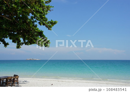 サメット島のビーチ 108483541