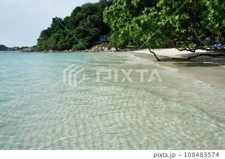 サメット島のビーチ サメット島のビーチ 108483574