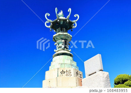 【香川県】丸亀港にある金毘羅講燈籠（太助燈籠） 108483955