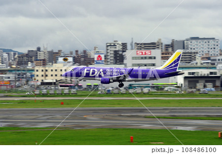 FDA福岡空港アブローチ FDA福岡空港アブローチ 108486100