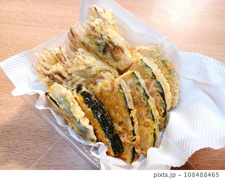 家庭のみょうがとかぼちゃの天ぷら 家庭のみょうがとかぼちゃの天ぷら 108488465