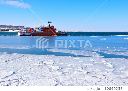 流氷 紋別港 流氷 紋別港 108492524