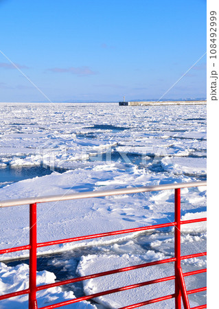 流氷　紋別沖 108492999