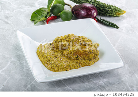 Indian cuisine - pork masala sauce 108494528