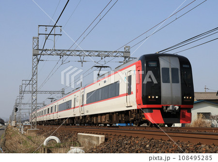 名古屋本線黒田駅付近を走る名鉄2200系特急 名古屋本線黒田駅付近を走る名鉄2200系特急 108495285